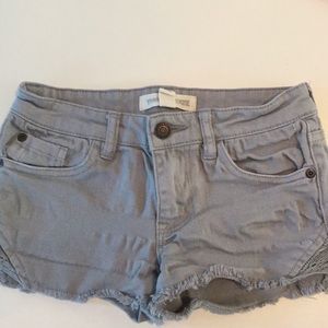 Gray Tucker+Tate shorts. Cut off shorts.